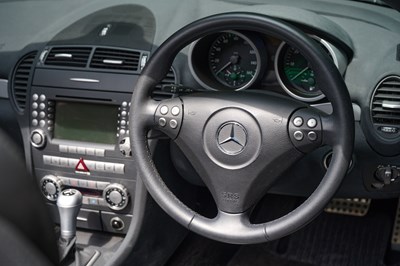 Lot 108 - 2004 Mercedes-Benz SLK 350
