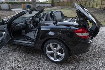 Lot 108 - 2004 Mercedes-Benz SLK 350