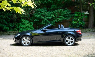 Lot 108 - 2004 Mercedes-Benz SLK 350