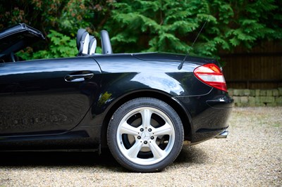 Lot 108 - 2004 Mercedes-Benz SLK 350
