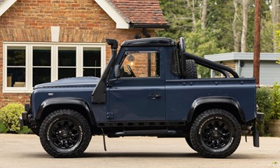 Lot 167 - 2010 Land Rover Defender 90 Pick-up