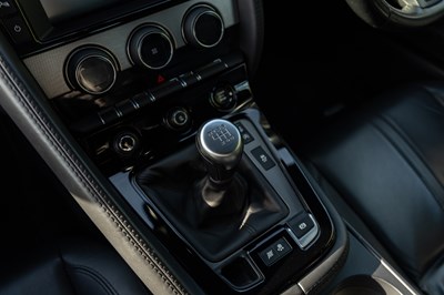 Lot 283 - 2016 Jaguar F-Type 3.0 Coupé