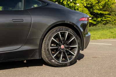 Lot 283 - 2016 Jaguar F-Type 3.0 Coupé