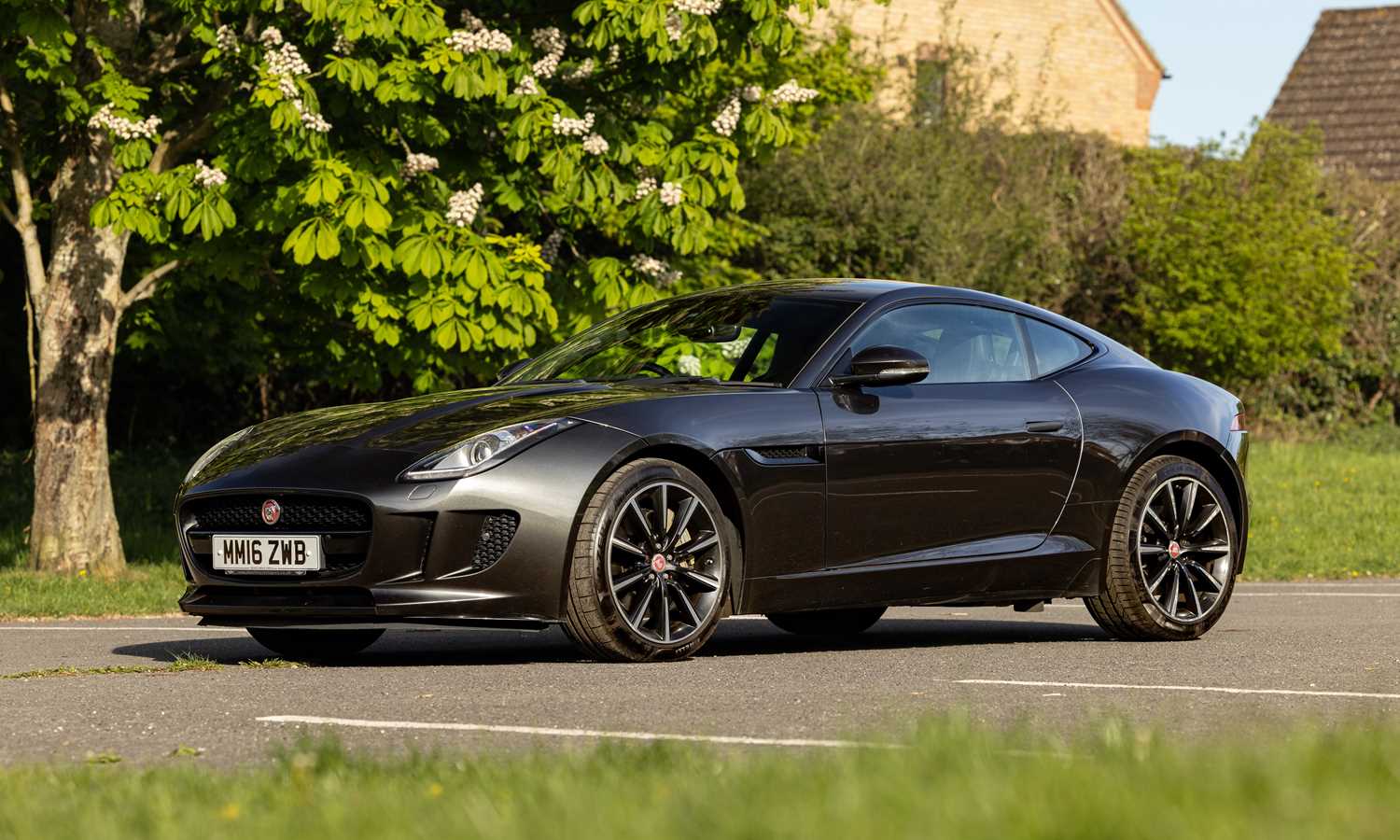Lot 283 - 2016 Jaguar F-Type 3.0 Coupé
