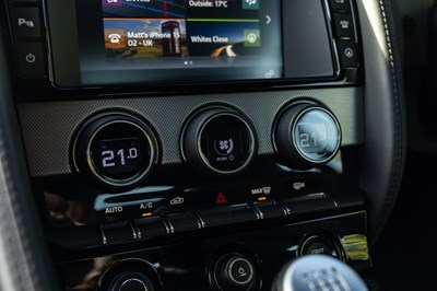 Lot 283 - 2016 Jaguar F-Type 3.0 Coupé