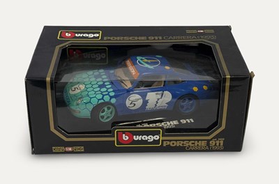 Lot 120 - Porsche 911/993 Paragon Race Car Model