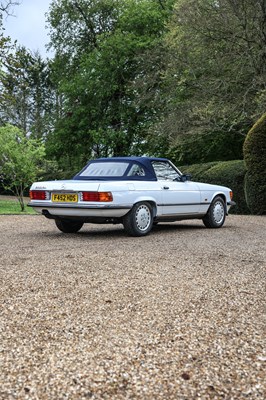 Lot 266 - 1989 Mercedes-Benz 300 SL
