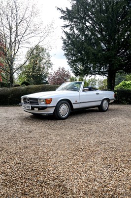 Lot 266 - 1989 Mercedes-Benz 300 SL