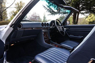 Lot 266 - 1989 Mercedes-Benz 300 SL