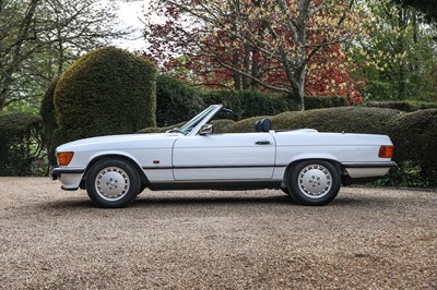 Lot 266 - 1989 Mercedes-Benz 300 SL
