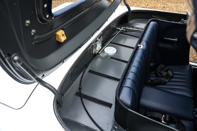 Lot 266 - 1989 Mercedes-Benz 300 SL