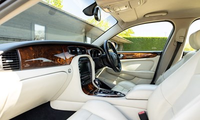 Lot 293 - 2003 Jaguar XJR