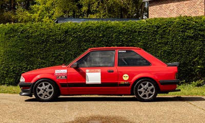 Lot 302 - 1982 Ford Escort Race Car