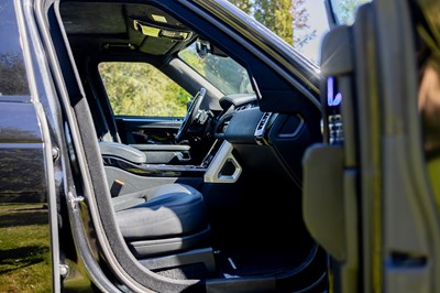 Lot 256 - 2022 Land Rover Range Rover Armoured Level 6