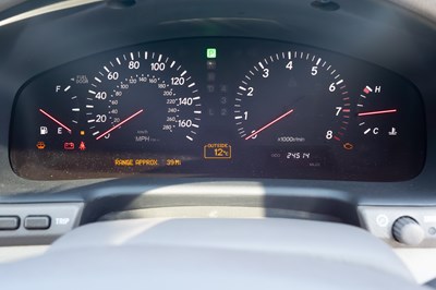 Lot 298 - 2002 Lexus LS430