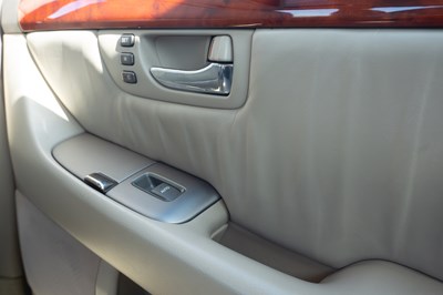 Lot 298 - 2002 Lexus LS430
