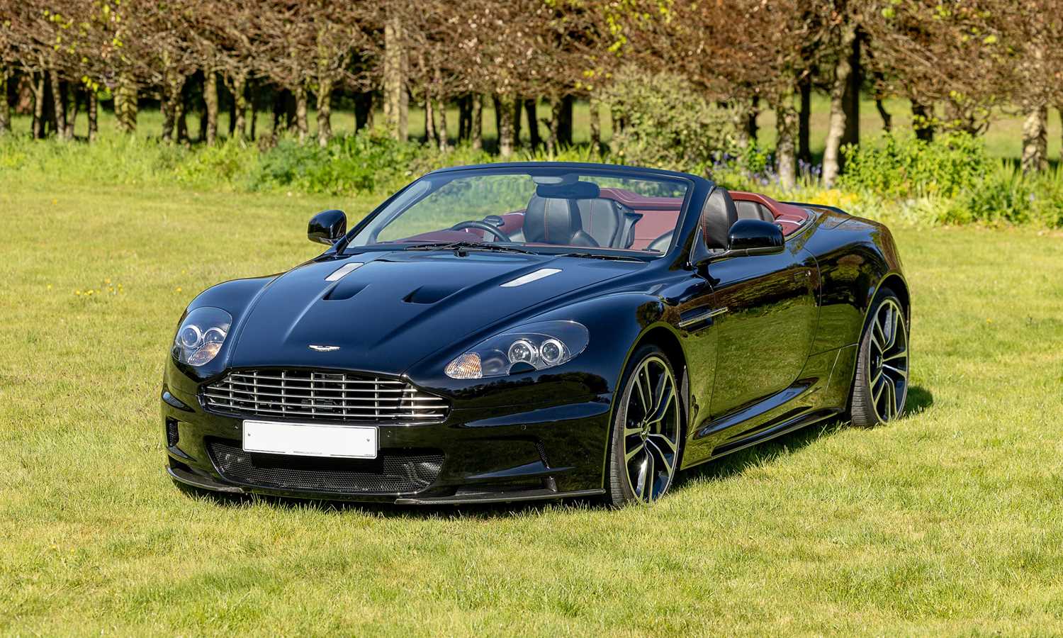 Lot 217 - 2011 Aston Martin DBS Volante
