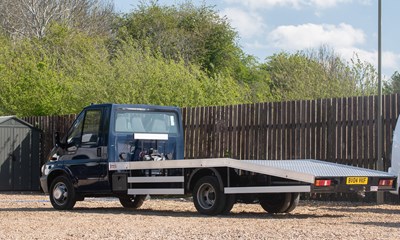 Lot 300 - 2004 Ford Transit 350 LWB
