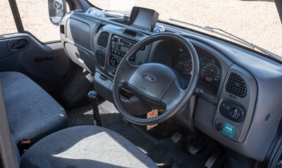 Lot 300 - 2004 Ford Transit 350 LWB