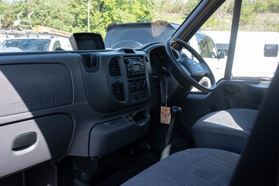 Lot 300 - 2004 Ford Transit 350 LWB