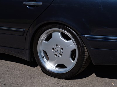 Lot 141 - 1999 Mercedes-Benz E55 AMG