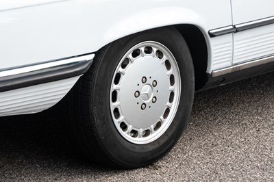 Lot 225 - 1989 Mercedes-Benz 300 SL