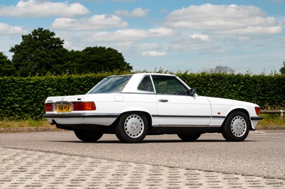 Lot 225 - 1989 Mercedes-Benz 300 SL