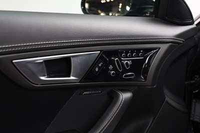 Lot 188 - 2014 Jaguar F-Type R
