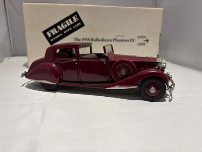 Lot 84 - Franklin Mint 1938 Rolls-Royce V12 "Phantom Three"