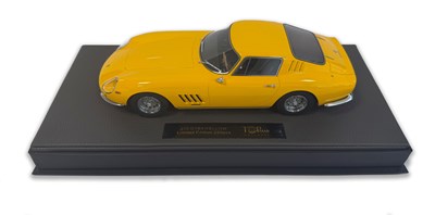 Lot 102 - 275 GTB4 Model 1/18 Top Marques Collectable Model