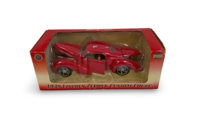 Lot 112 - Snap-On 1/24 Die Cast 1939 Lincoln Zephyr