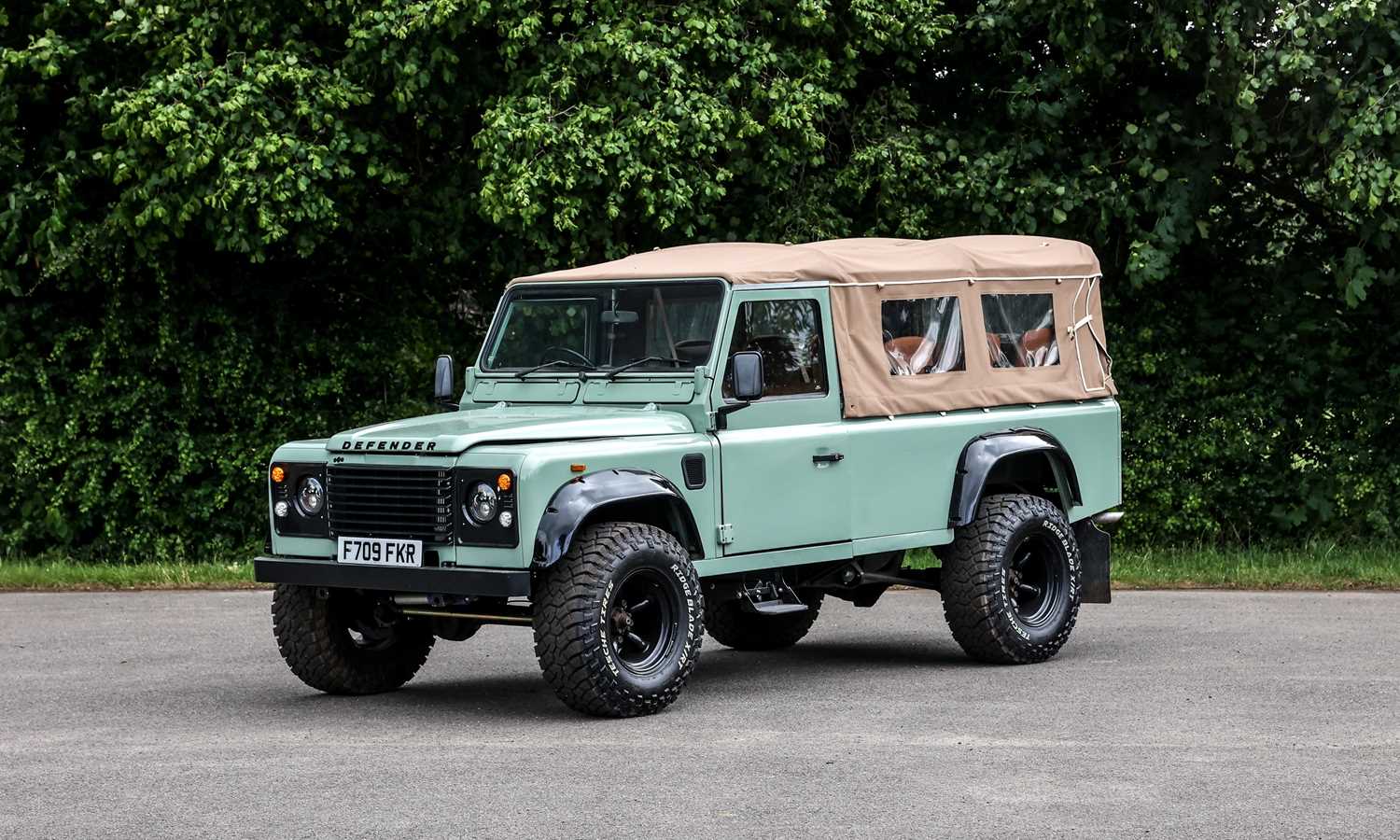 Lot 187 - 1989 Land Rover Defender 110 Soft Top