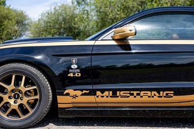Lot 2009 Ford Mustang V6