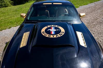 Lot 2009 Ford Mustang V6