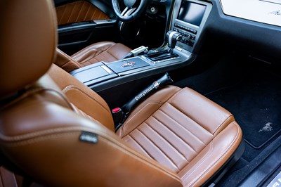 Lot 2009 Ford Mustang V6