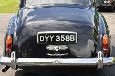 Lot 1962 Bentley S3
