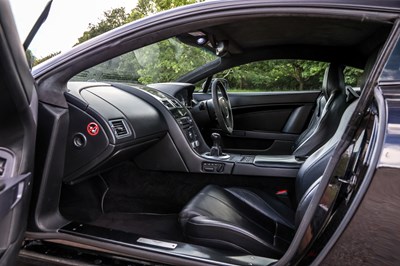 Lot 2007 Aston Martin V8 Vantage