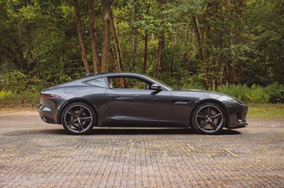 Lot 2018 Jaguar F-Type R-Dynamic Coupé (3.0-litre)