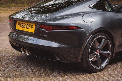Lot 2018 Jaguar F-Type R-Dynamic Coupé (3.0-litre)