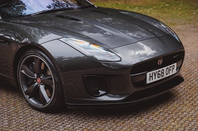 Lot 2018 Jaguar F-Type R-Dynamic Coupé (3.0-litre)