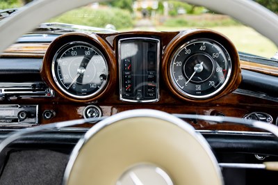 Lot 163 - 1965 Mercedes-Benz 300 SE Coupé