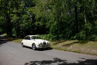 Lot 1967 Jaguar Mk. II 2.4 MOD