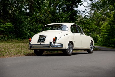 Lot 1967 Jaguar Mk. II 2.4 MOD