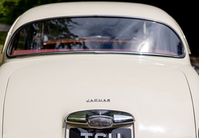 Lot 1967 Jaguar Mk. II 2.4 MOD
