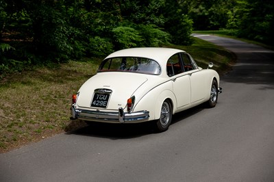 Lot 1967 Jaguar Mk. II 2.4 MOD