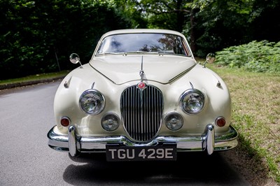 Lot 1967 Jaguar Mk. II 2.4 MOD
