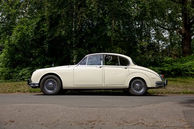 Lot 1967 Jaguar Mk. II 2.4 MOD