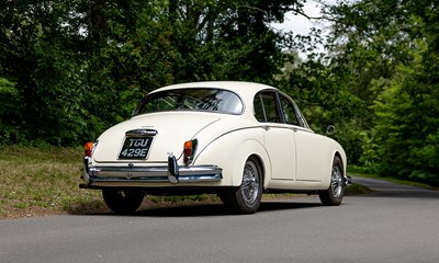 Lot 1967 Jaguar Mk. II 2.4 MOD