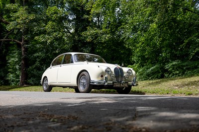 Lot 1967 Jaguar Mk. II 2.4 MOD