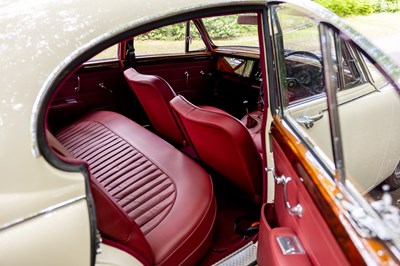 Lot 1967 Jaguar Mk. II 2.4 MOD